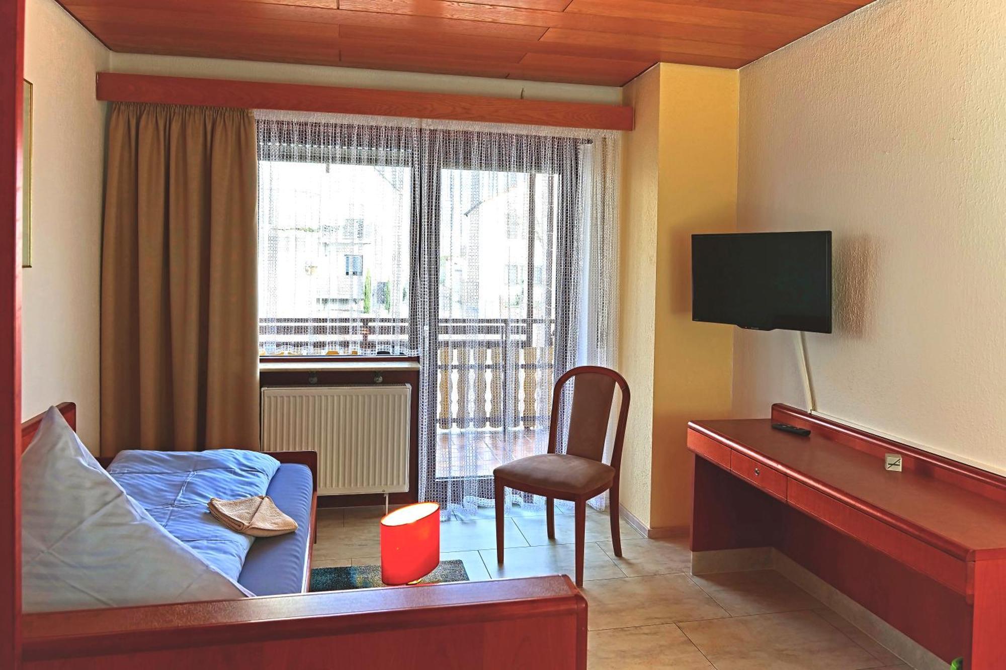 Hotel Garni Sebastian Kirrweiler  Exterior photo